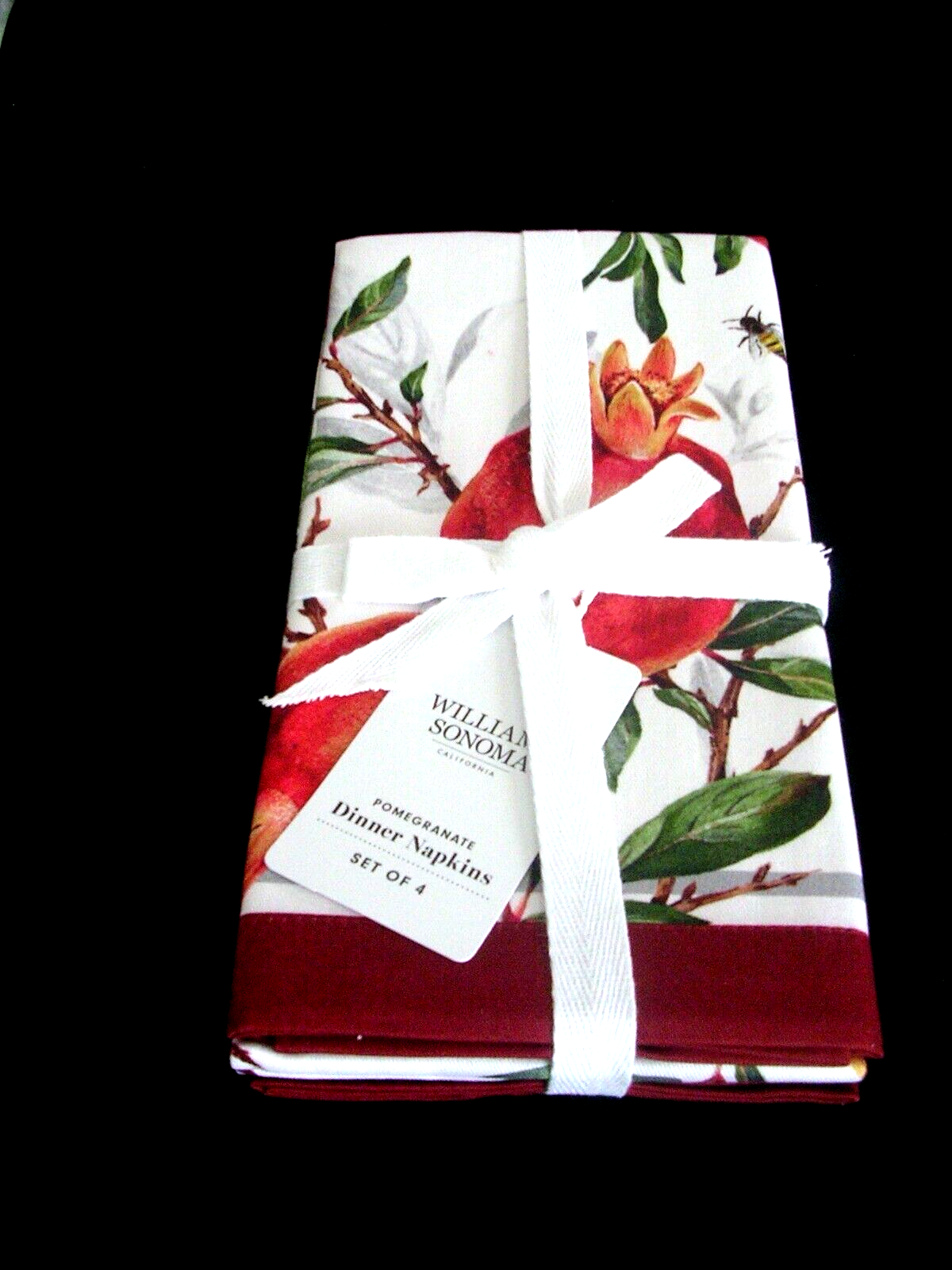 WILLIAMS SONOMA POMEGRANATE DINNER NAPKINS SET OF FOUR 100% COTTON NEW WITH TAGS