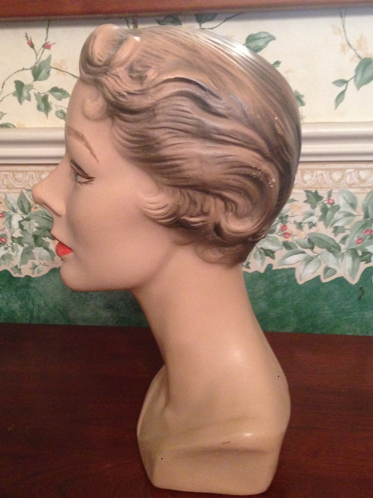 Original Vintage 1940s Lady Mannequin Head / Chalkware Millinery Display
