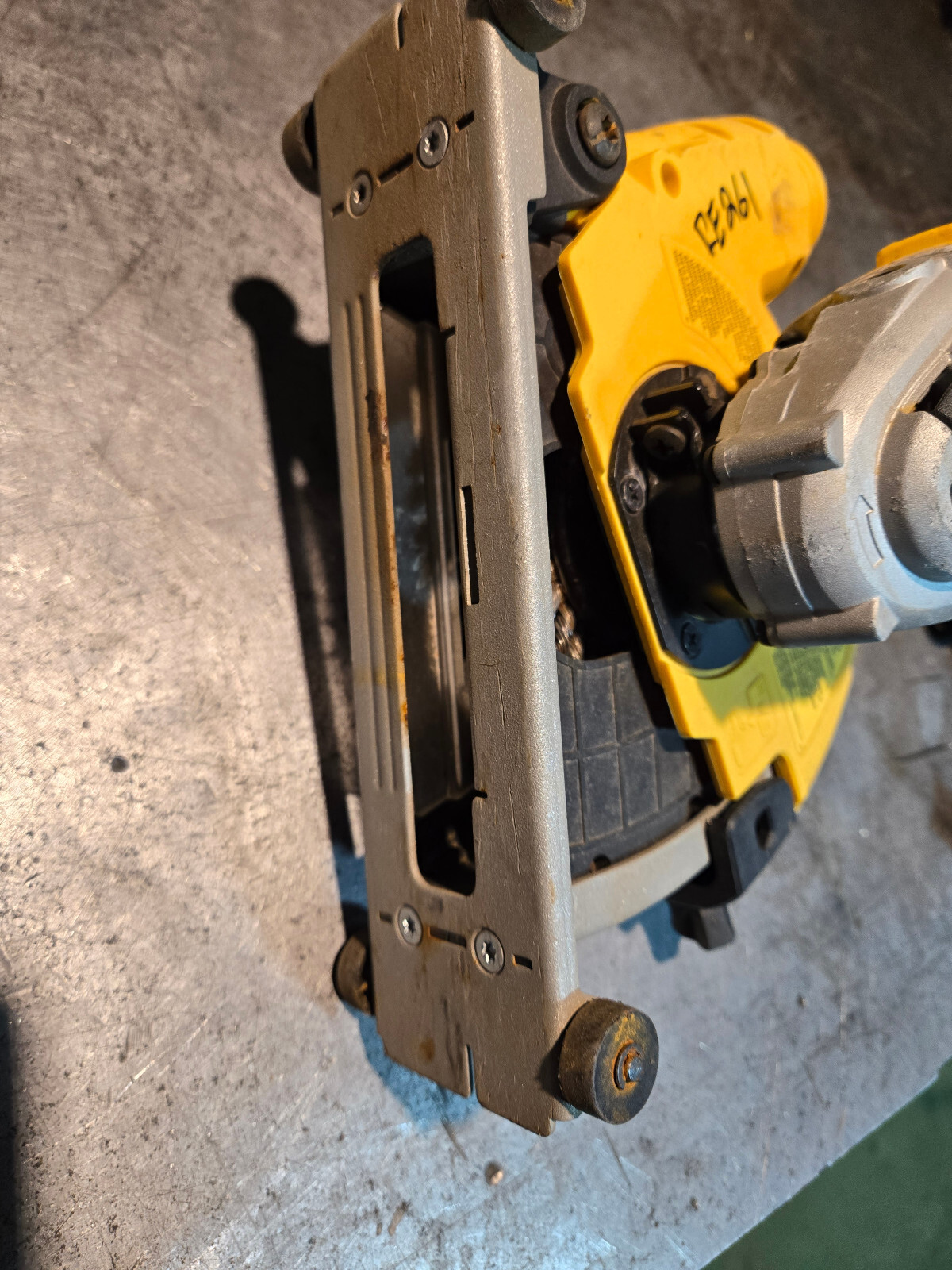 DeWALT DWE46123 13 Amps  4.5