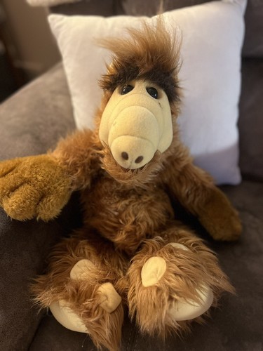 Vtg 1986 Plush 18