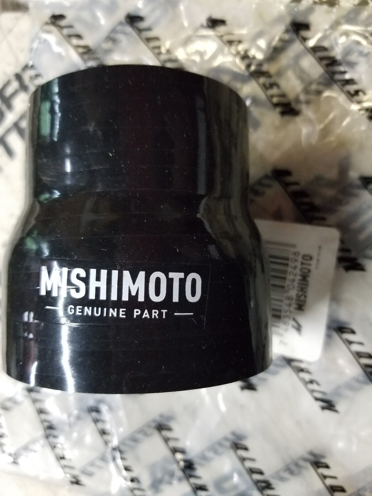 Mishimoto 2.5 to 3.0 Inch Black Transition Coupler MMCP 2530BK - Picture 2 of 3