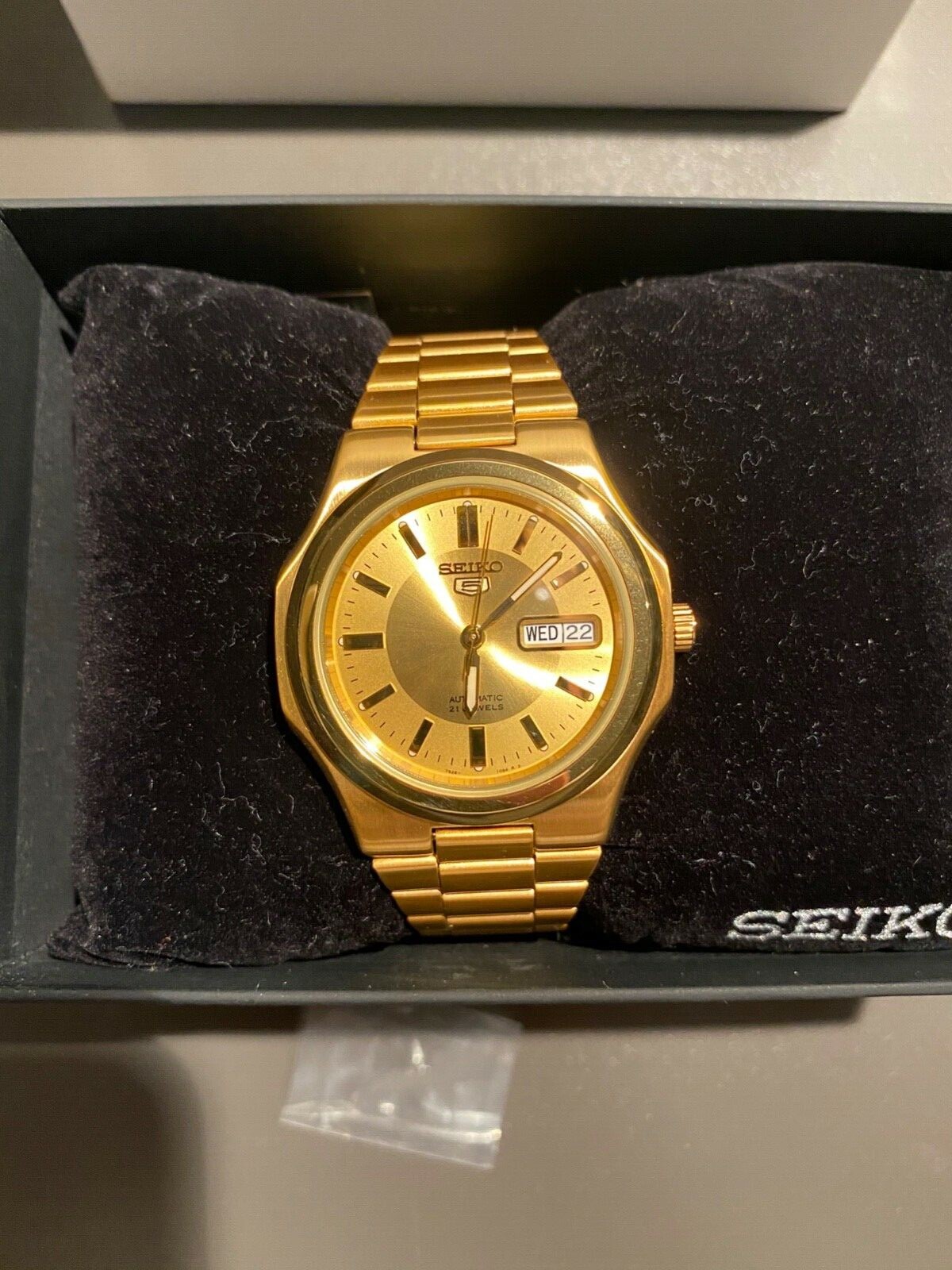 Seiko SNKK52 Armbanduhr für Herren Gold Neu 