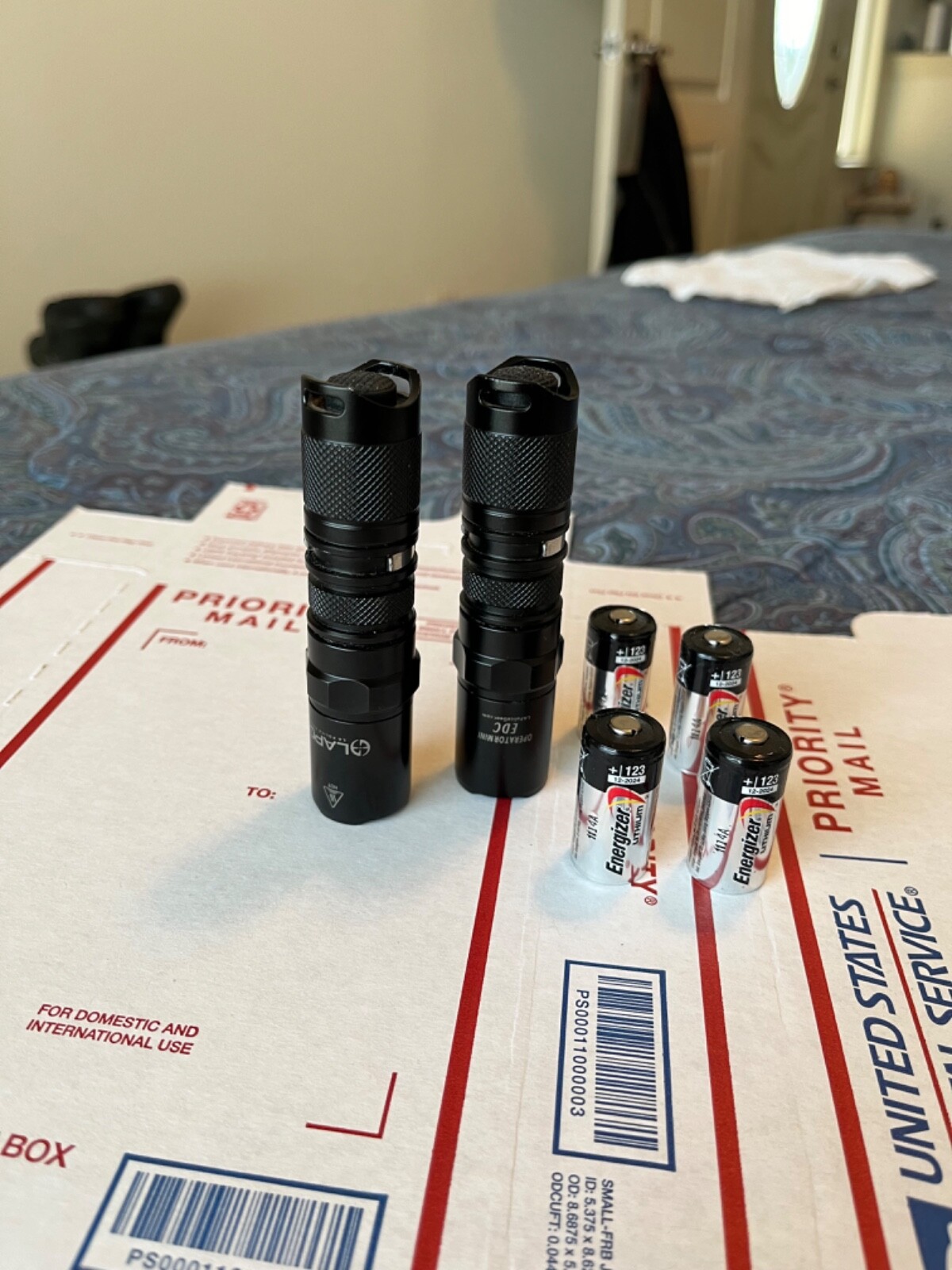 Mini Operator Edc Flashlight With (6) Batteries