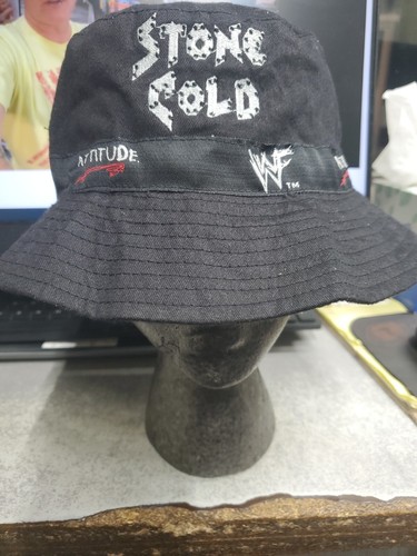 Black Titan Vtg 1998