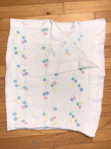 VTG Baby Morgan Acrylic Pastel Balloon Print Waffle Weave/Thermal Blanket