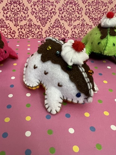 New Handmade Felt Ice Cream Sundae Frog Birthday Chocolate Chip Kawaii So Cute