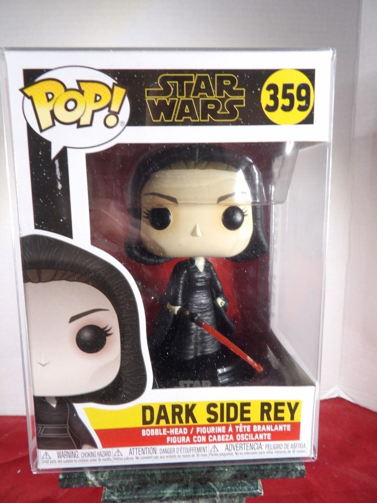 Funko Pop! Star Wars - Rey Metallic Gold #114