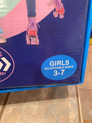 Circle Society Classic Adjustable Indoor and Outdoor Childrens Roller Skates 3-7