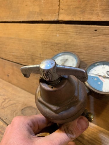 Torch regulators PUROX-Union Carbide Acetylene & Oxygen TYPE R-207 Gas Tank Cut