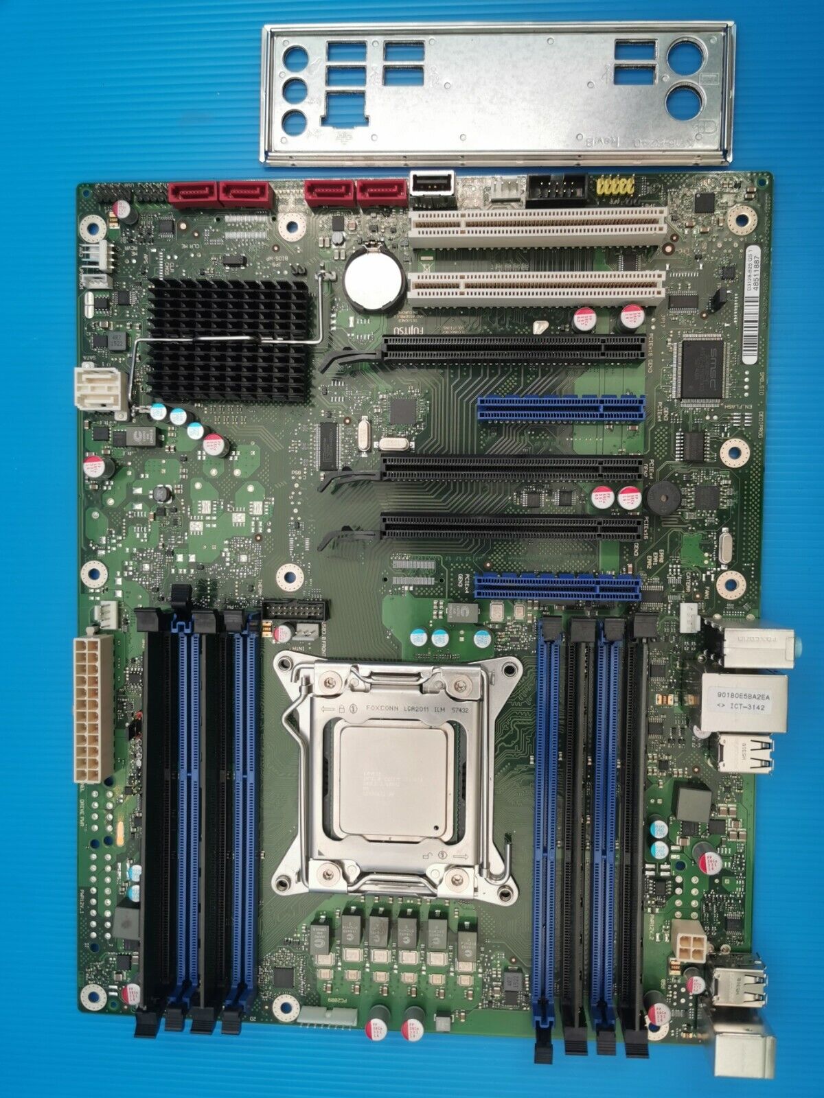【好評にて期間延長】 1 GS D3128-B25 Fujitsu Intel Mainboard ATX 2011 Sockel C600 その他