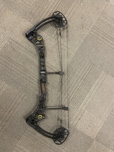 Mathews Halon X Compound Bow RH Black