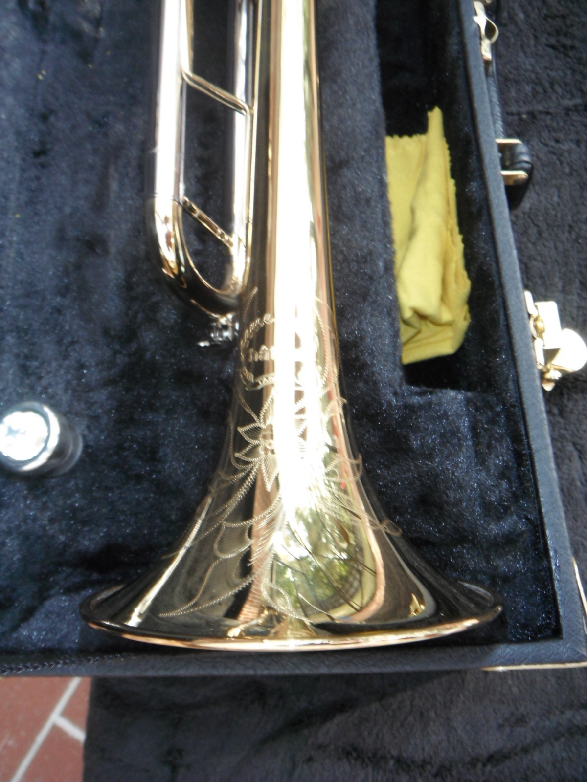 Chateau B Flat Trumpet, Lacquer and Nickel Silver Finish
