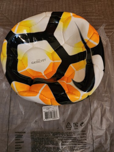 Nike Catalyst Size 5 Soccer Ball FIFA Quality PRO. 259.A1A