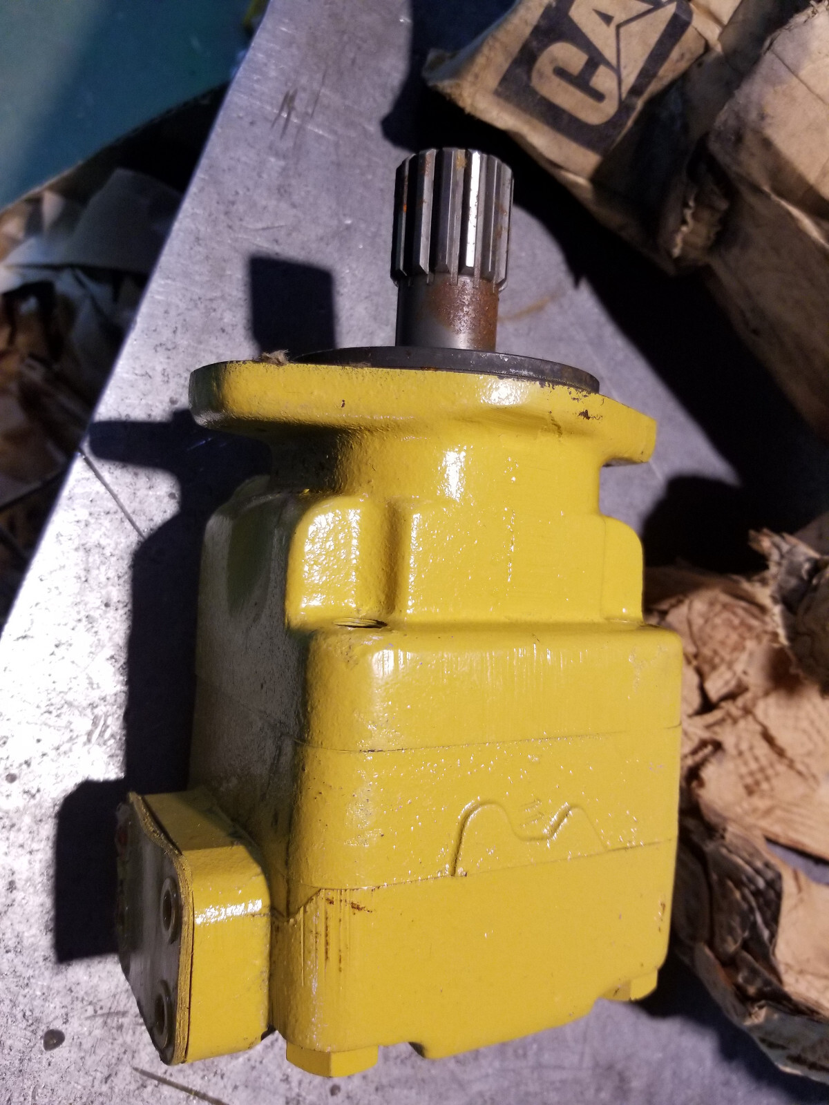 CATERPILLAR 5J-9630 PUMP ASSEMBLY 5J9630 D8H - Picture 1 of 8