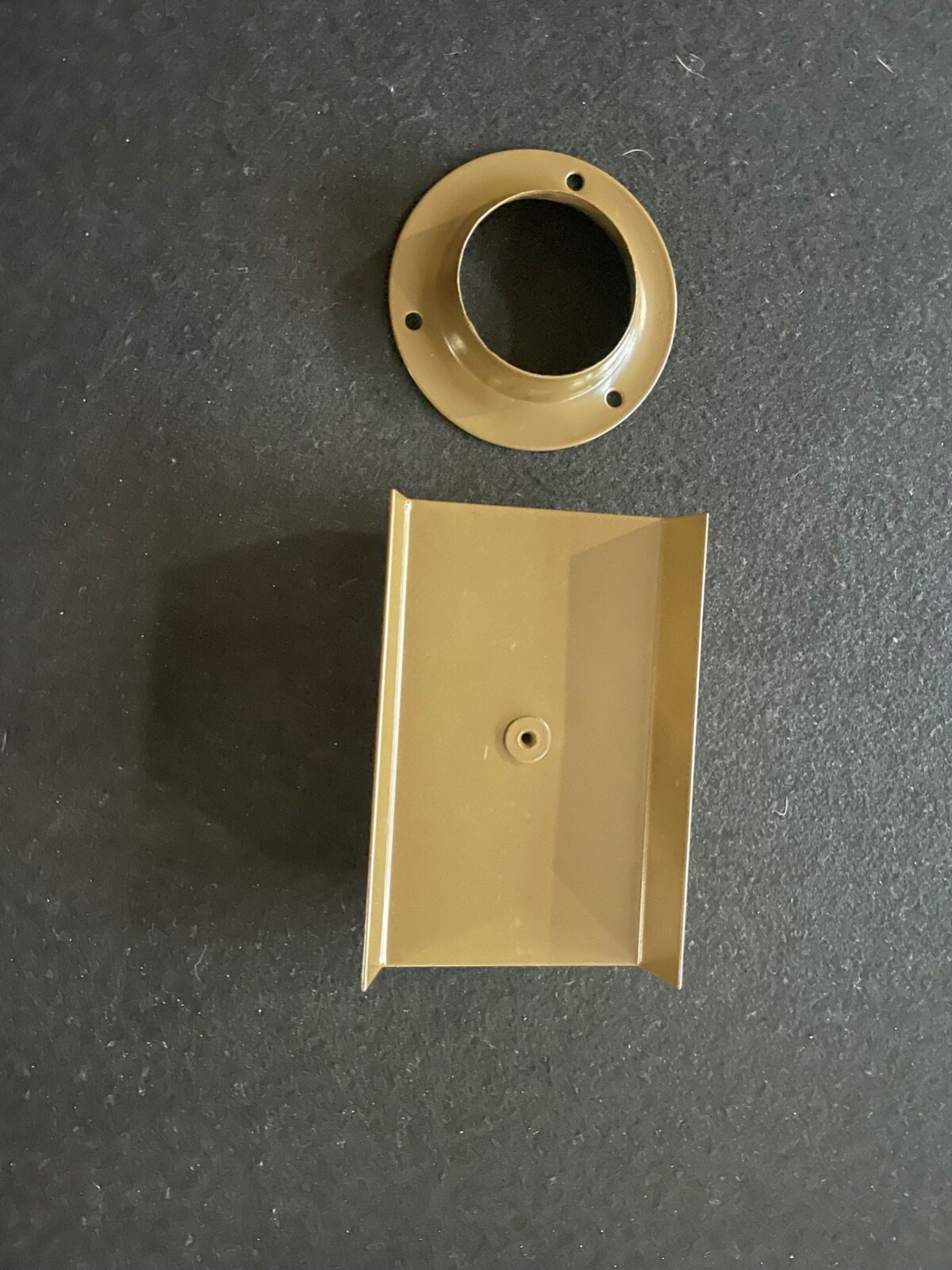 Deer Feeder Spinner Plate and Funnel 1/8 Inch shaft Metal