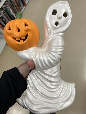 12” Vintage Ceramic Halloween Ghost Holding Pumpkin Halloween Jack-o-lantern. 18