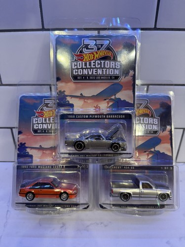 Hot Wheels 2023 37th Convention DINNER 68 PLYMOUTH BARRACUDA