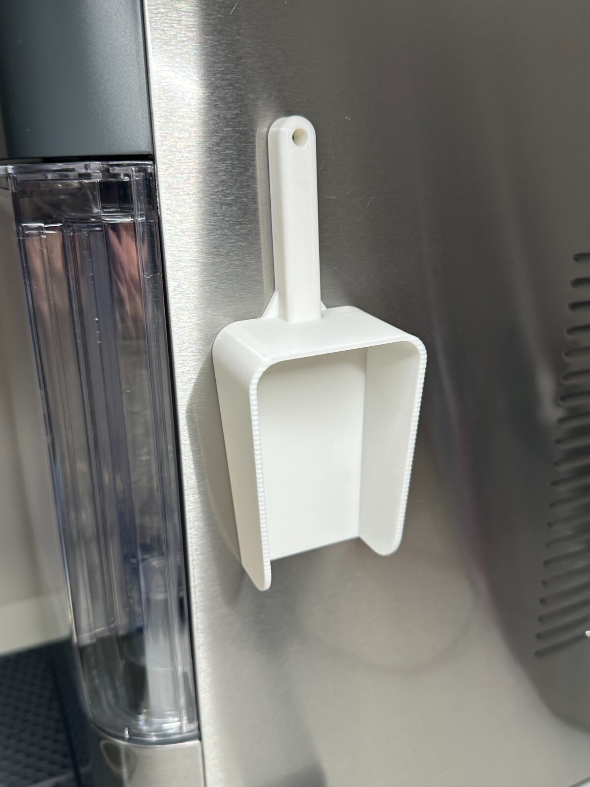 small MAGNETIC ice scoop white FREE SHIPPING