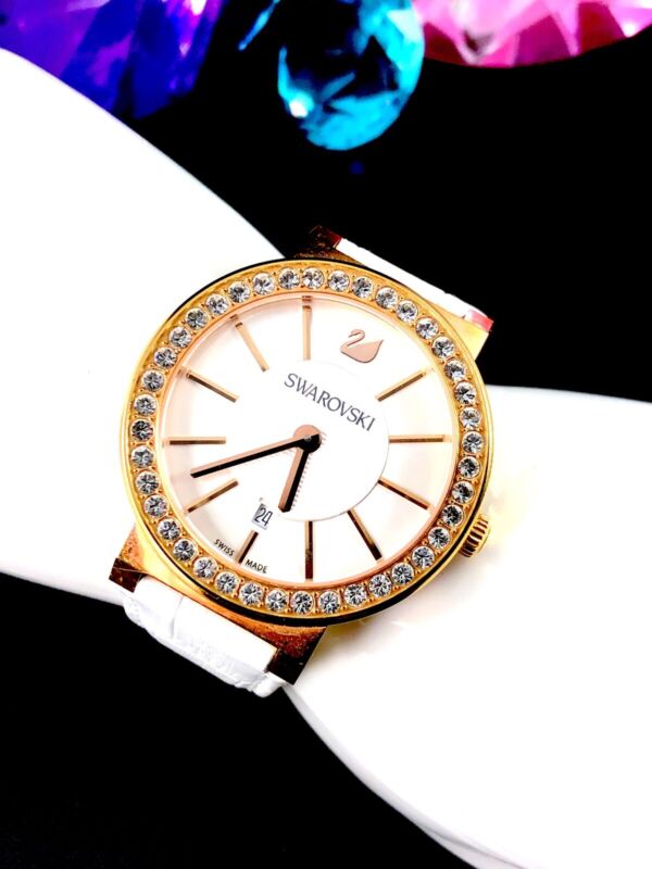美品】Swarovski クリスタルフラワーウォッチ