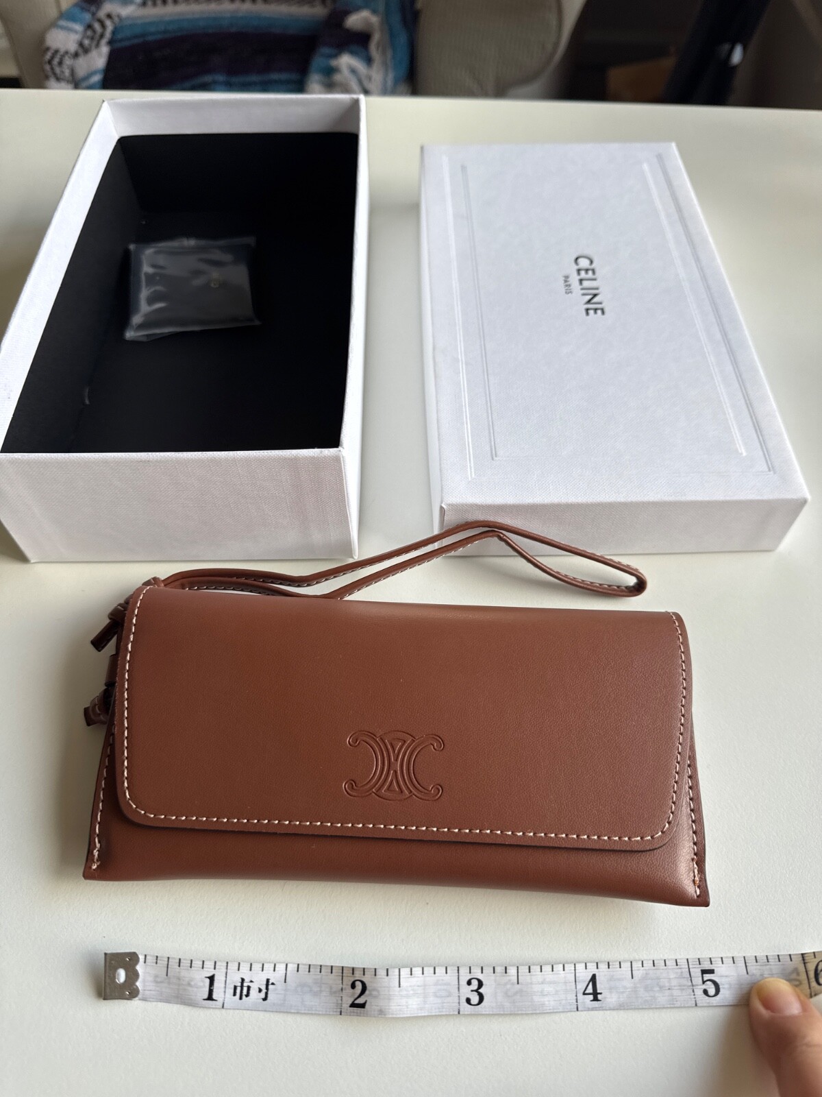 【美品】CELINE セリーヌ サングラス アイウェア ブラウン ケース付 ブラウン（茶色）系 CELINE(セリーヌ) サングラス(レディース