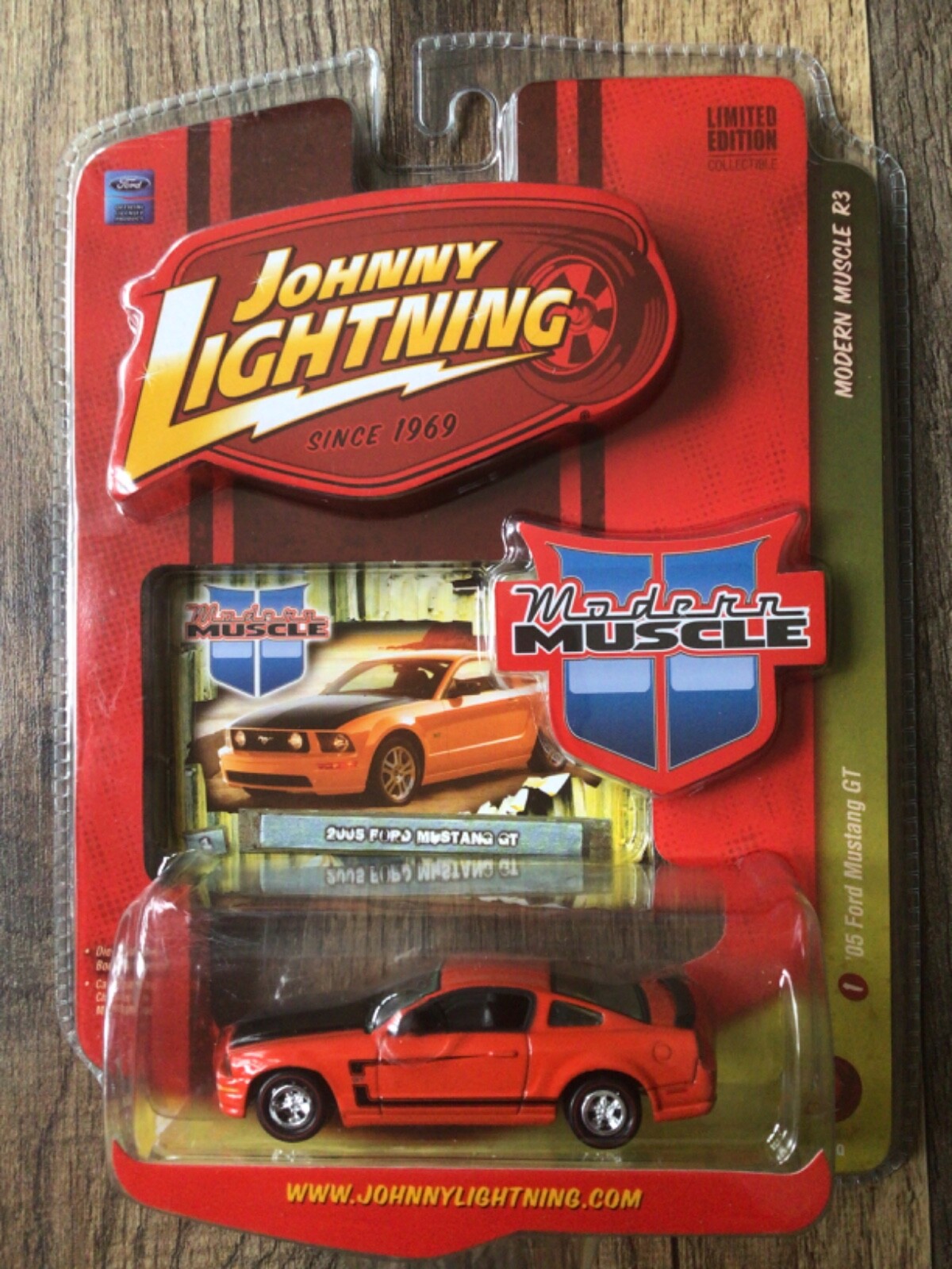 Amazon.com: Johnny Lightning - John Wick 1969 Ford Mustang