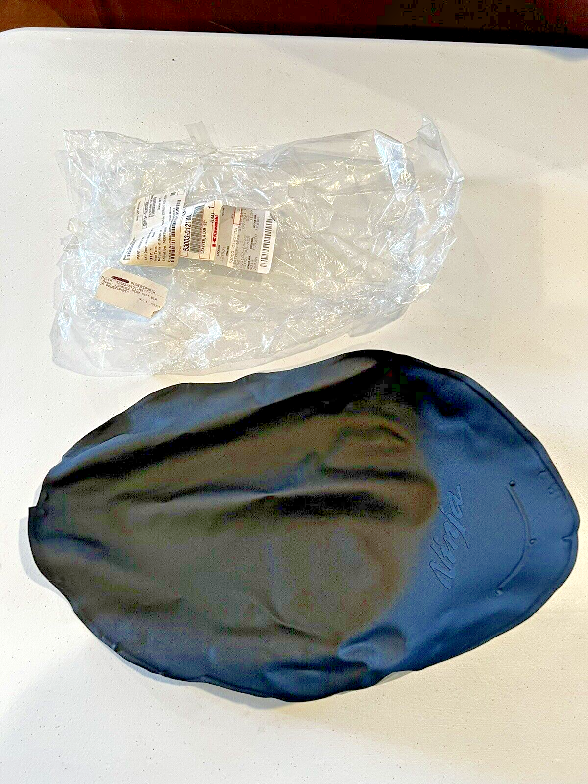芸能人愛用のルームウェア 53003-0121-MA Kawasaki '09-'19 OEM NEW Rear NOS Cover Seat PowersportsToolKits