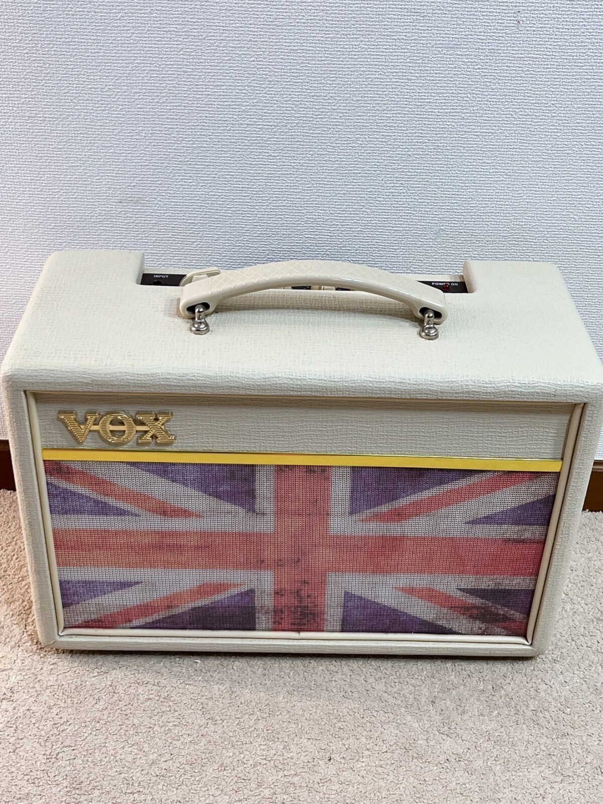 VOX V9106 Pathfinder 10 Guitar Amplifier White Union Jack