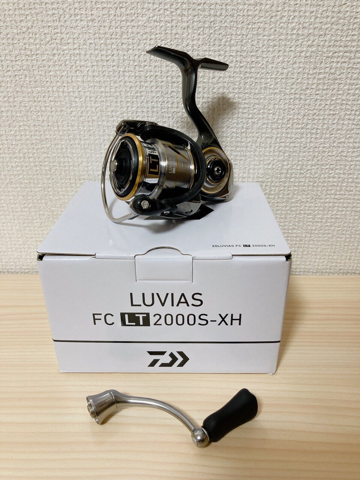 Daiwa Spinning Reel 20 LUVIAS FC LT2000-S-XH 6.2:1 Fishing Reel IN BOX Daiwa Spinning Reel 20 LUVIAS FC LT2000-S-XH 6.2:1 Fishing Reel IN BOX