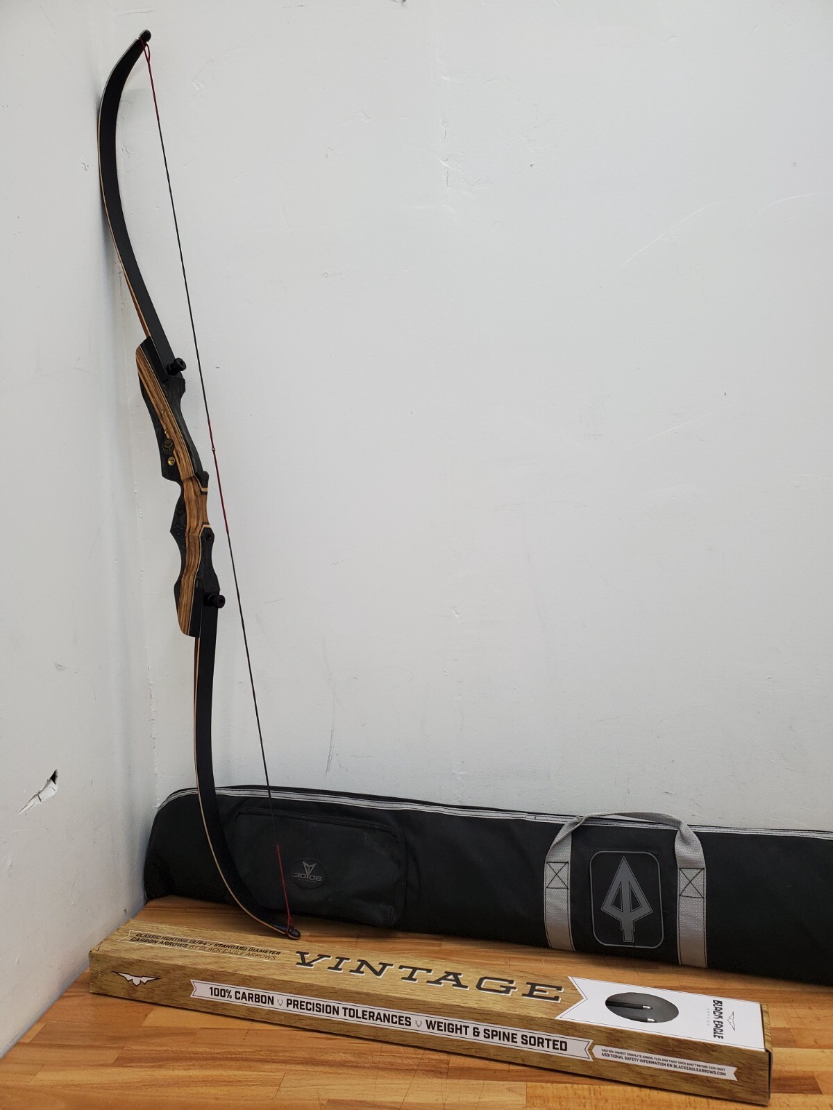 PSE Night Hawk Right Hand Recurve Bow w/ Arrows, 62