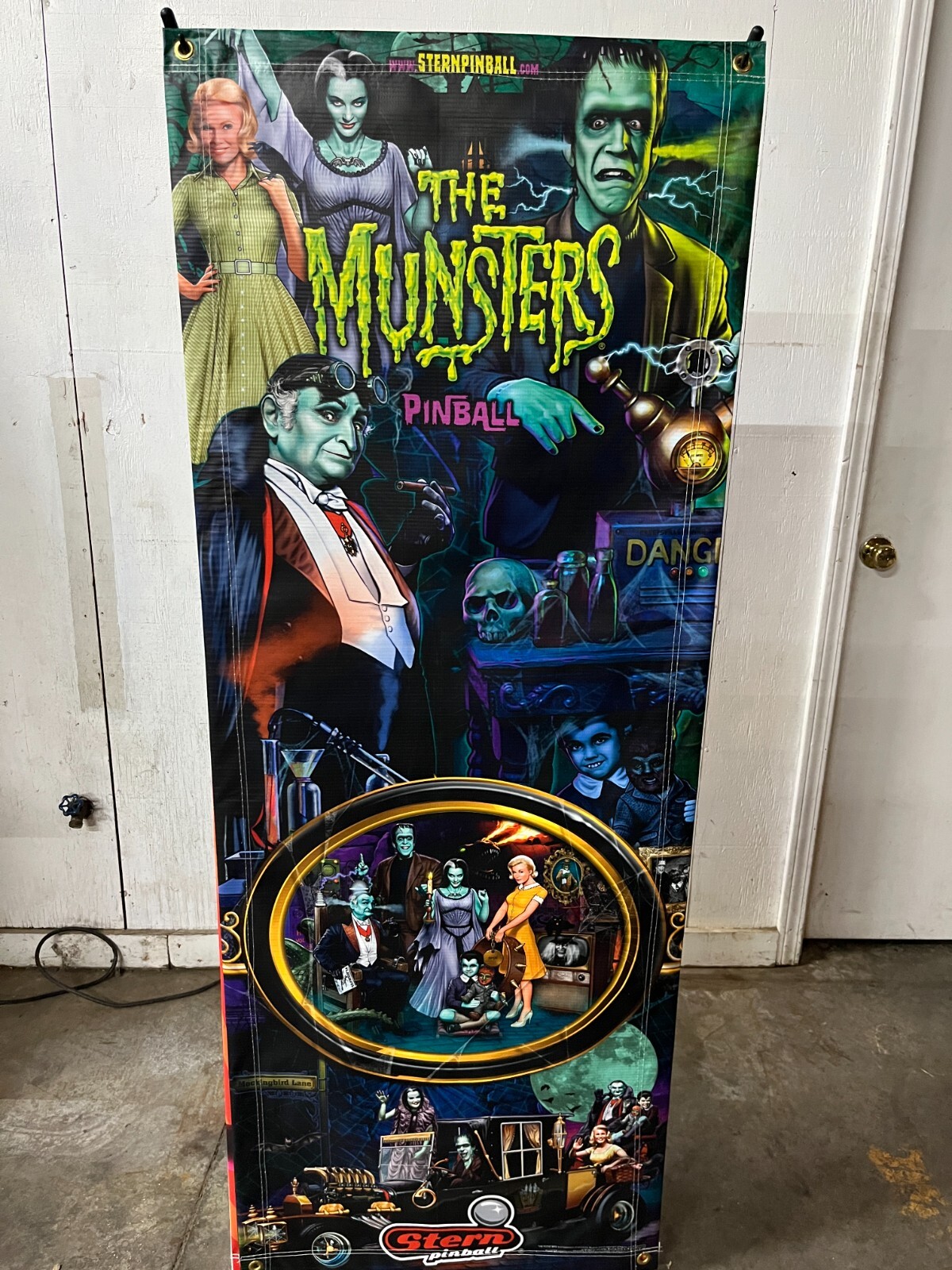 Stern Munsters Color Pinball Machine Banner 24' x 62'