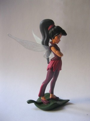 VIDIA stamped Disney solid plastic DISNEY FAIRIES figurine about 3.75