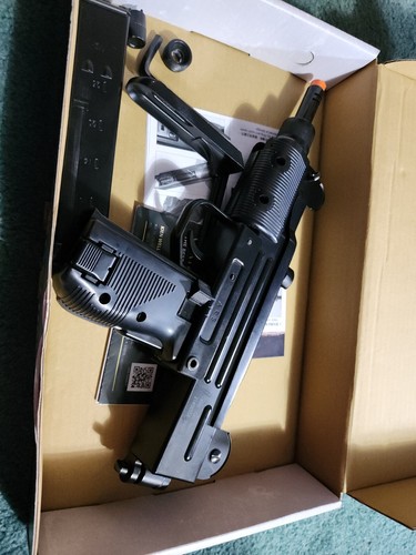 KWC CO2 Mini Uzi Gas Blowback Airsoft Gun
