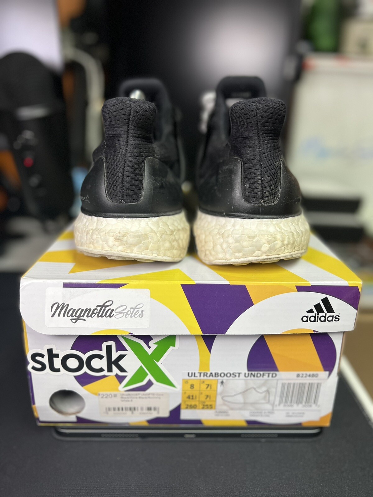 Adidas b22480 hotsell