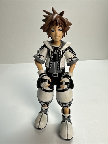 Disney Kingdom Hearts Sora Action Figure Diamond Select Toys