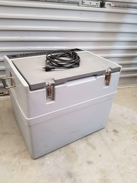 old chescold 3 way fridge