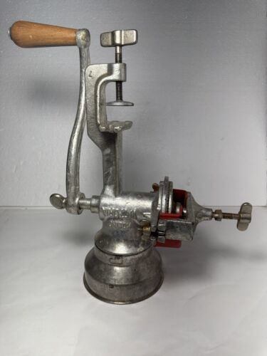 VINTAGE CAST IRON MOLINO VICTORIA GRINDER