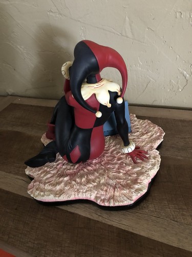Harley Quinn Waitning For Mista J Statue By Mondo