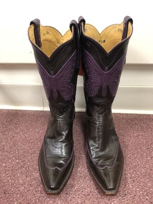 custom embroidered cowboy boots