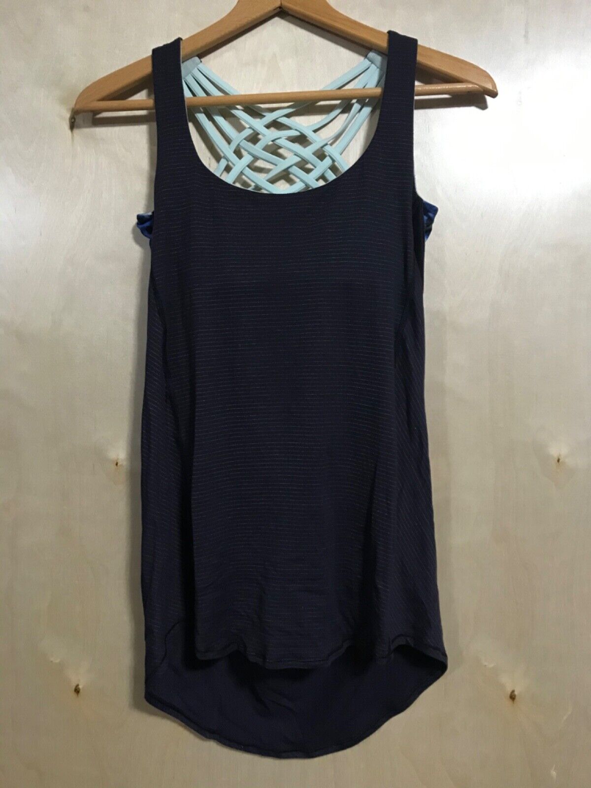 women s Lululemon built in bra tank top criss cross racerback