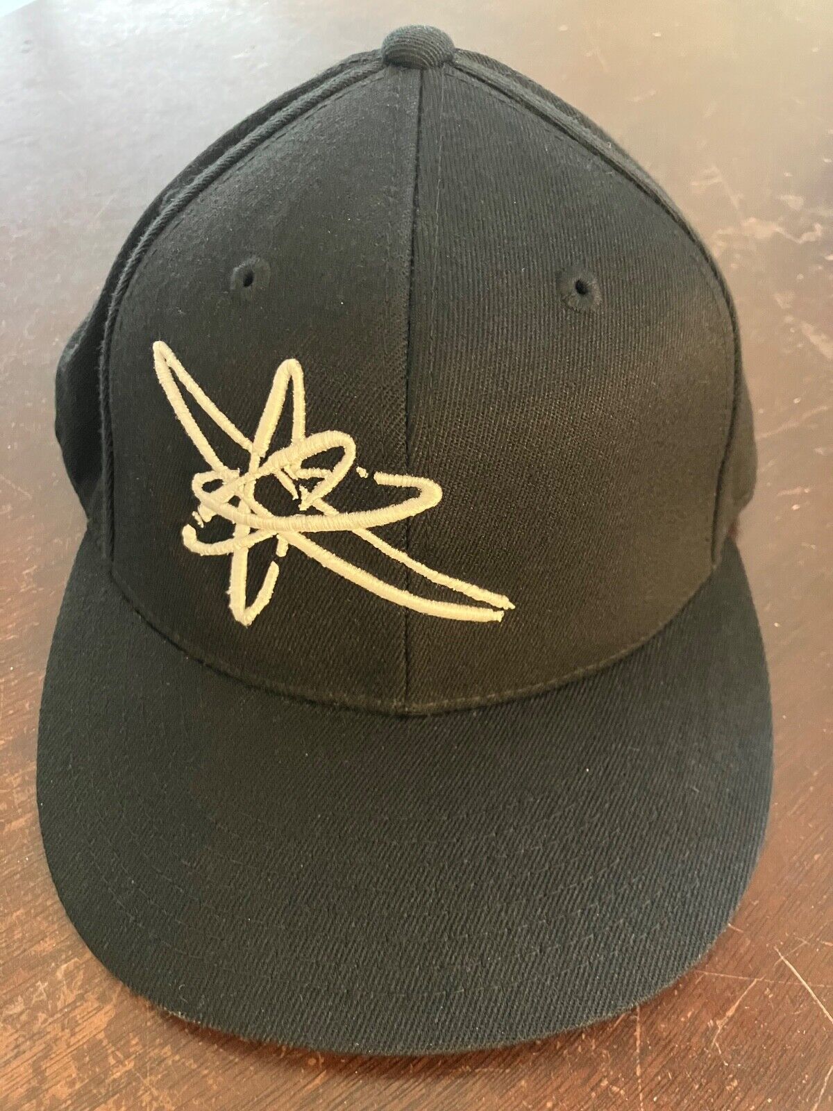 Vintage Strung Out Twisted By Design Astrolux skate punk hat Vintage Strung Out Twisted By Design Astrolux skate punk hat
