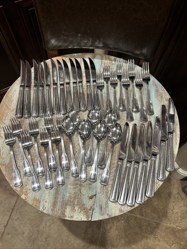 Lot Of 42 Pieces: Knives, Spoons, Forks