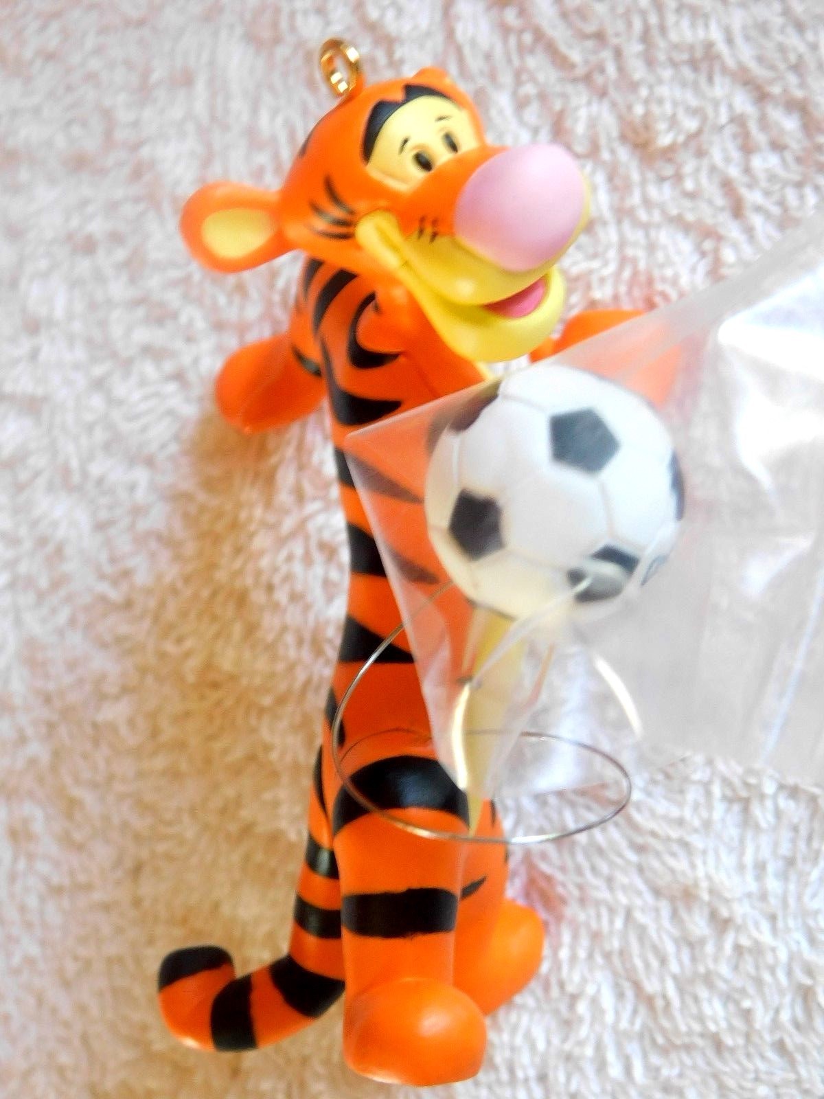 2003 Hallmark Soccer Tigger Style Ornament Disney Winnie The Pooh Collection Box