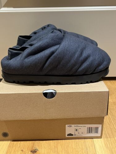UGG - 【ハリー様専用】UGG ビッグロゴトレーナー サイズS 新品