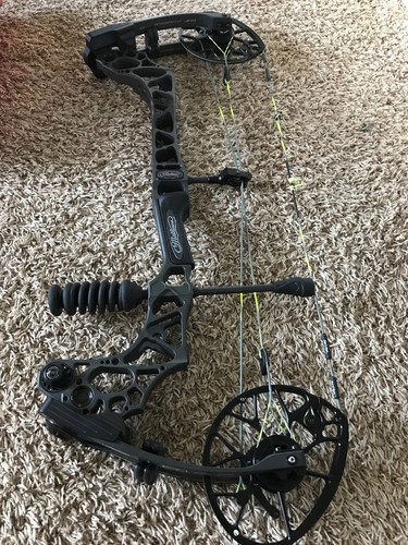 Mathews Triax, RH 70# At 28” Stone, Gray Custom Strings