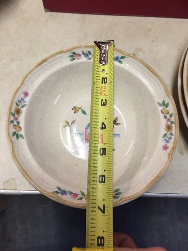 Vintage International Stoneware Heartland 4 Bowls & 2 Plates