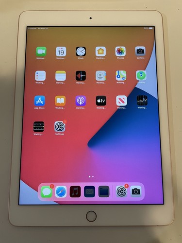 Apple iPad Pro 1st Gen. 32GB, Wi-Fi, 9.7 in - Rose Gold - NO Apple iPad Pro 1st Gen. 32GB, Wi-Fi, 9.7 in - Rose Gold - NO