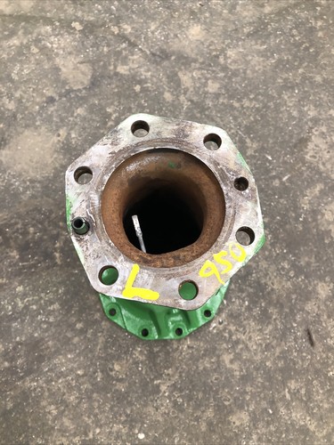 CH13905 John Deere 950 1050 Left Hand MFWD Axle Housing with Dipstick