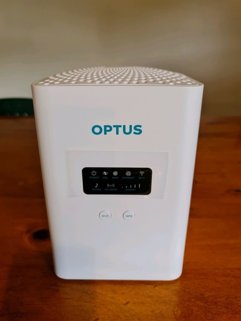 (Brand new) Optus Ultra WiFi modem with 4G back-up | Modems &amp; Routers
