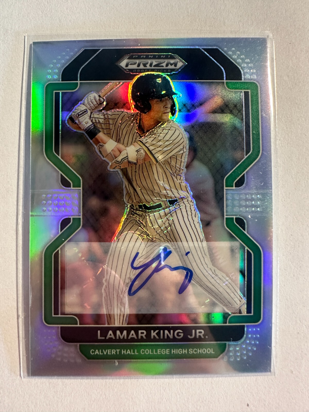 K126,995 - 2022 Panini Prizm Base Auto Prizms Silver #120