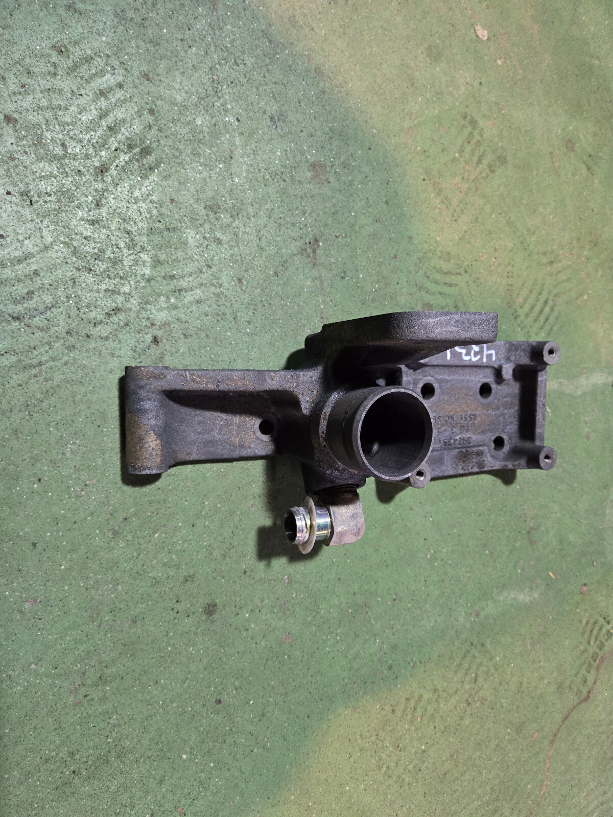 03-07 Dodge Ram Cummins 5.9L Engine 3974354 Ac compressor bracket 3974355 - Picture 1 of 4